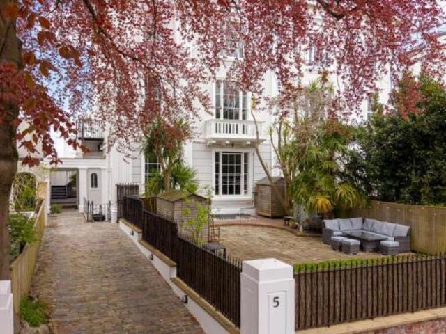 Maisonette for sale