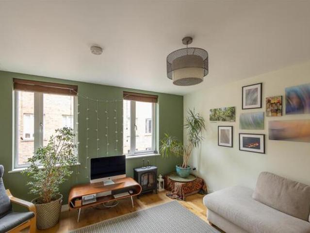 Maisonette for sale
