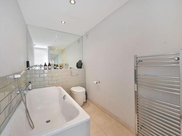Maisonette for sale in Clapton, Lower Clapton