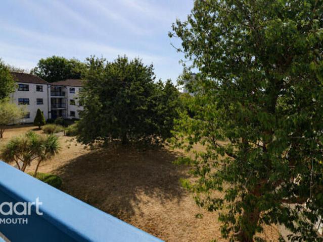 Maisonette for sale in Mount Wise