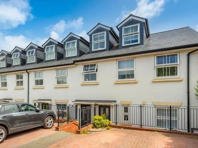 House for sale in Red Hill, Surrey