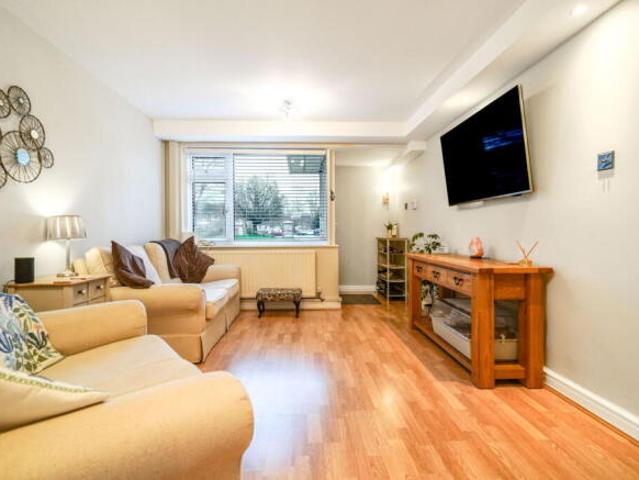 Maisonette for sale in Elmdon, West Midlands
