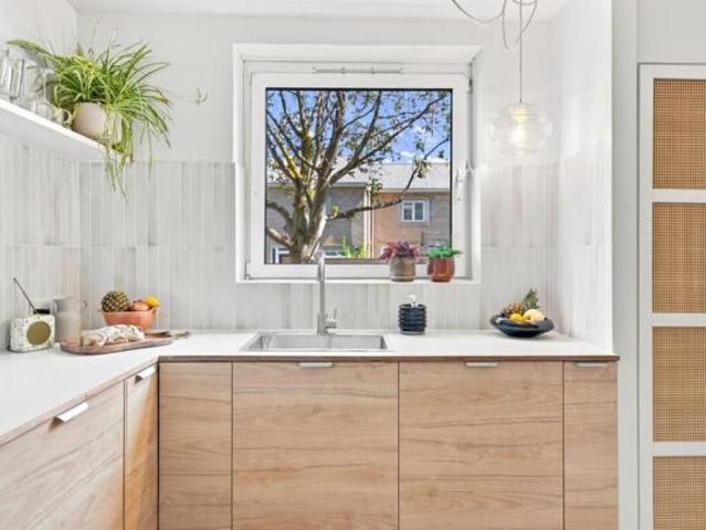 Maisonette for sale in London Borough of Lewisham, Deptford