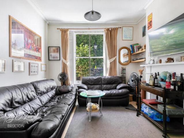 Maisonette for sale in London Borough of Newham, Greater London