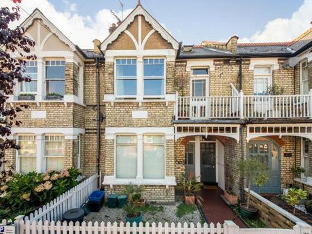 House for sale in Twickenham, Greater London