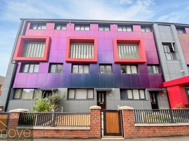 House for sale in Calderstones