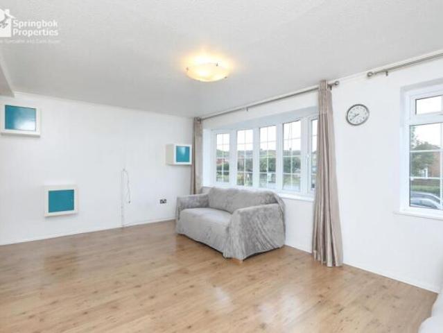 Maisonette for sale in Strood