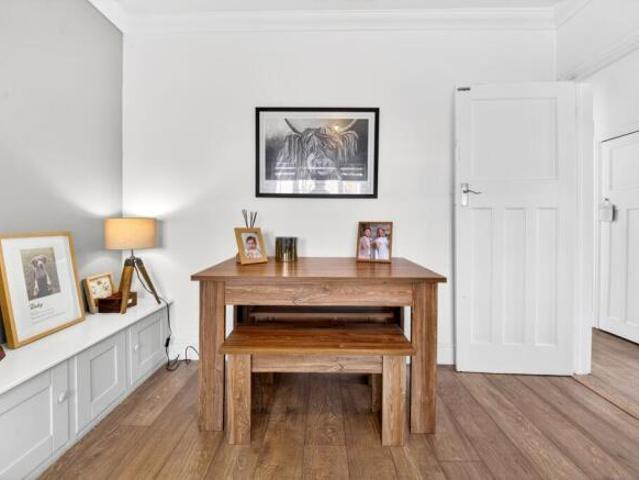 Maisonette for sale in Waltham, The Bridge