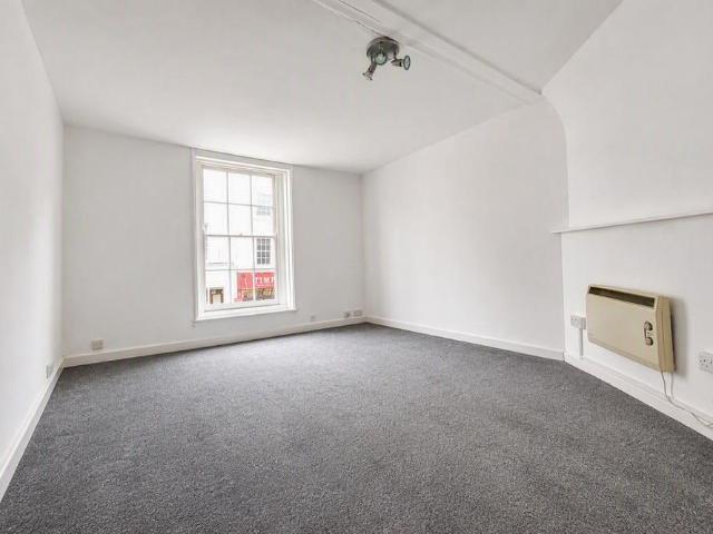 House for rent in Chichester, Littlecote