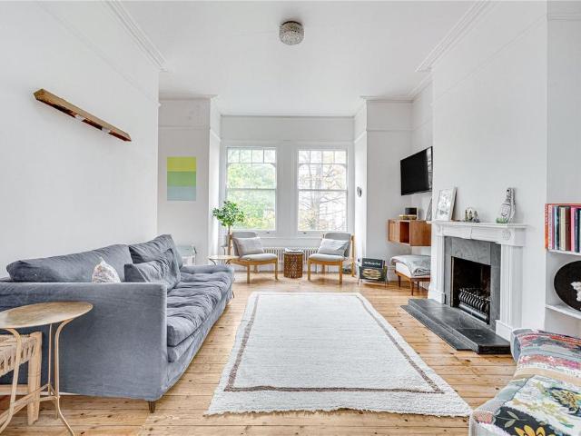 Flat for rent in Clapham Junction, Greater London