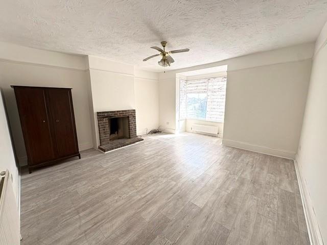 House for rent in Roselands, Eastbourne
