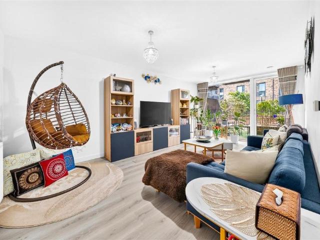 House for rent in Beckton, Greater London