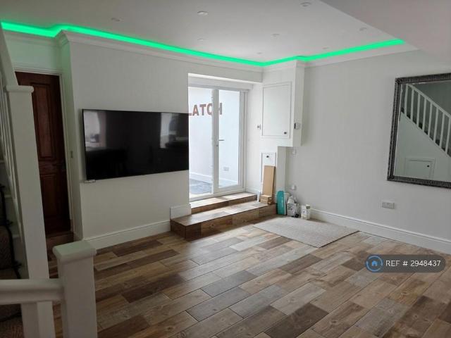 House for rent in Aldrington