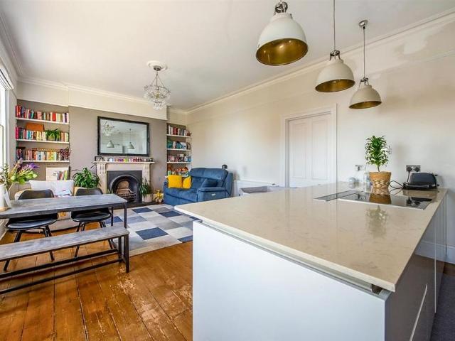 House for rent in Aldrington