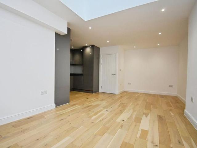 House for rent in London Borough of Bexley, Greater London