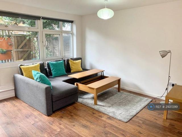 House for rent in Bromley-by-Bow, Bow