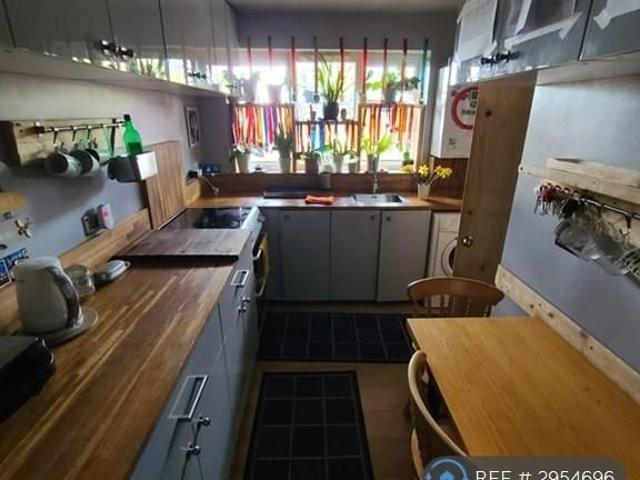 House for rent in Navestock Side, Essex