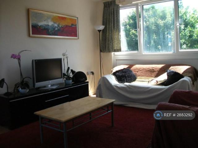 House for rent in Bromley-by-Bow, Bow