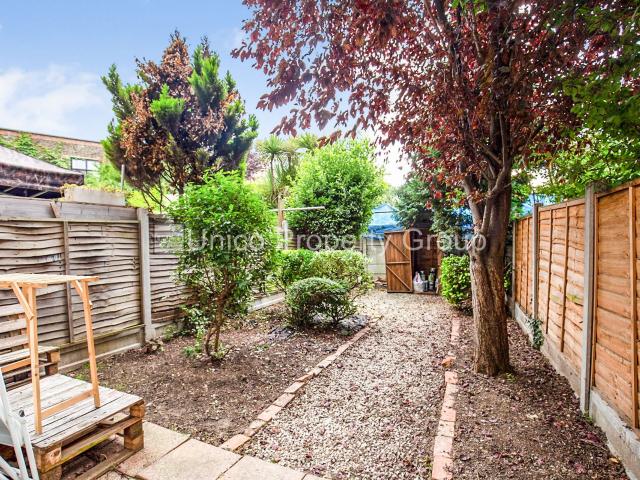Apartment for rent in Bethnal Green, Greater London