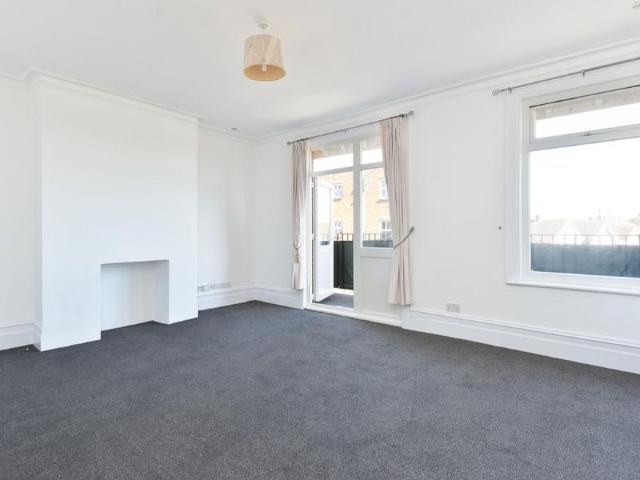 House for rent in Greenhill, Canterbury