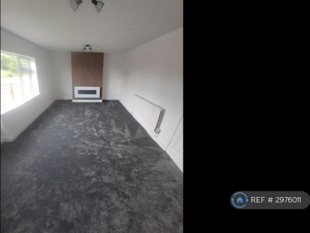 Flat for rent in Haggate, Pendock