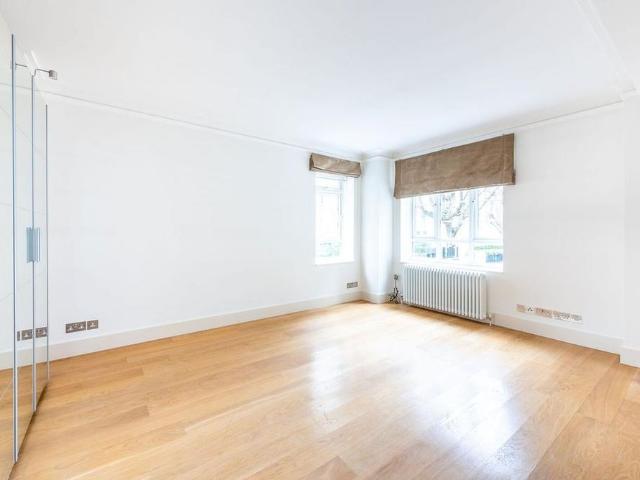 House for rent in Millbank Estate, Greater London