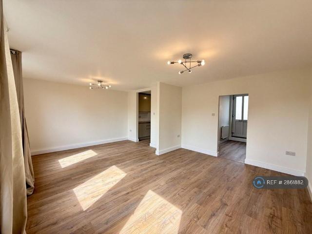 Flat for rent in South Hampstead, Isle Of Man