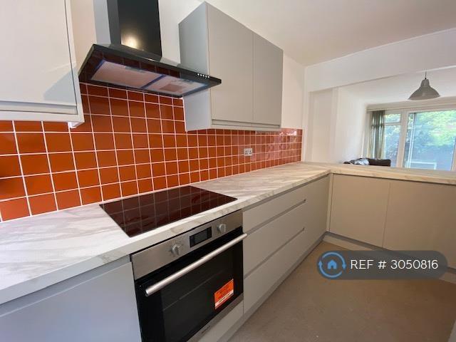 Flat for rent in St Luke's, Greater London