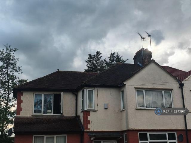 Flat for rent in Preston, Greater London