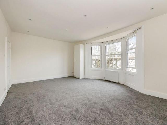 House for rent in Aldrington