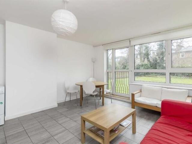 Flat for rent in St. John's Wood, Greater London