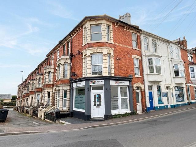 Flat for rent in Dawlish, Teignbridge