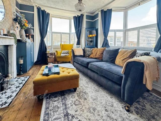 House for rent in West Cliff, Acol