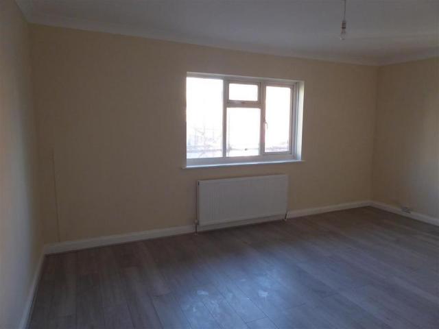 House for rent in East Cliff, Acol