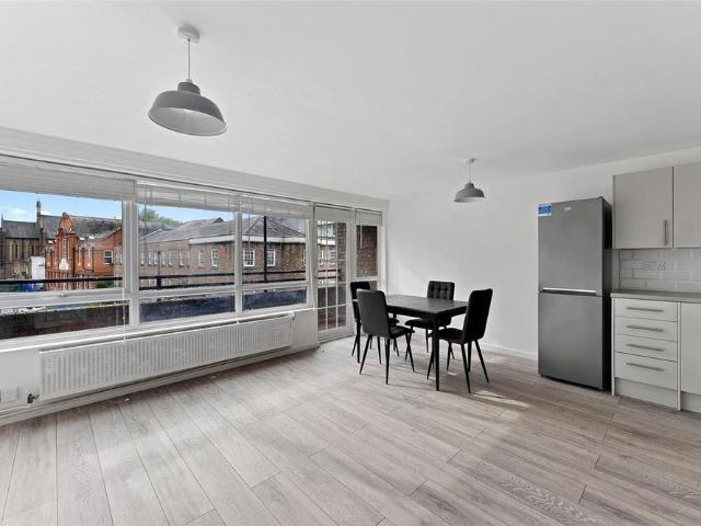 House for rent in London Borough of Tower Hamlets, Greater London