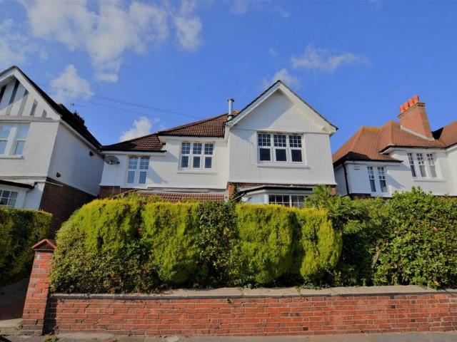 Flat for rent in Collington, Heathlands