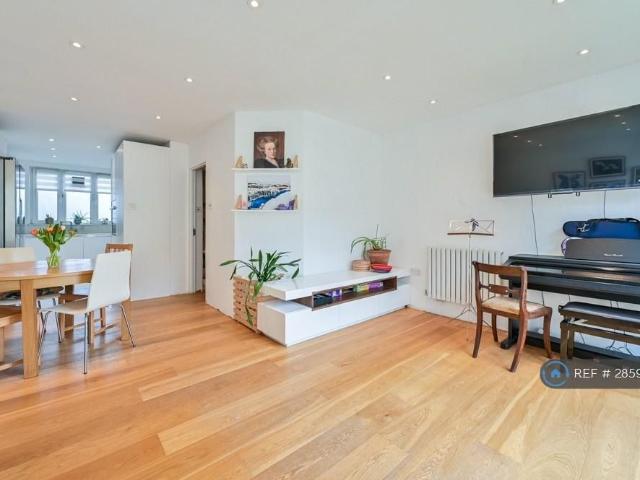 House for rent in Kennington, Greater London