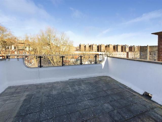 Flat for rent in West Hampstead, Greater London