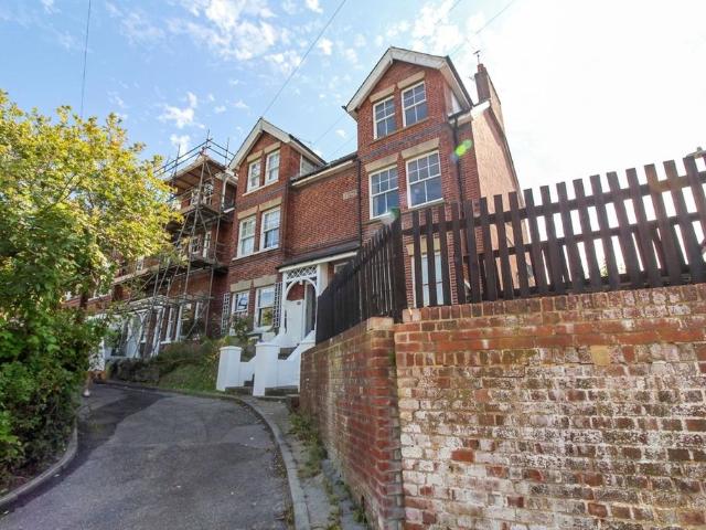 Flat for rent in St James, Sandown Park