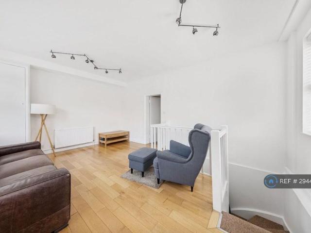 House for rent in Highbury, Greater London