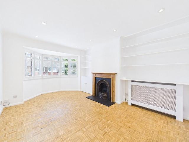 Flat for rent in Petersham, Greater London
