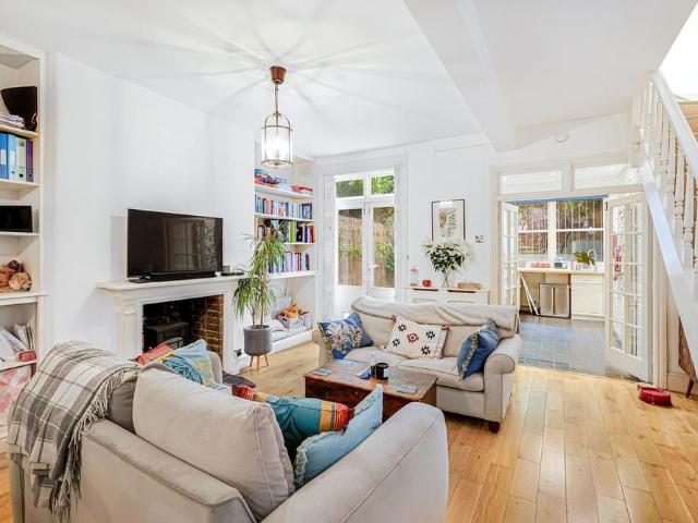 House for rent in Earl's Court, Greater London