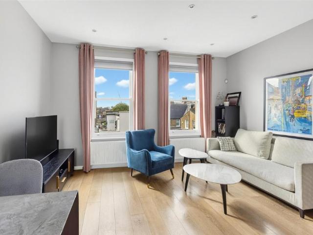 Flat for rent in Clapham Junction, Greater London