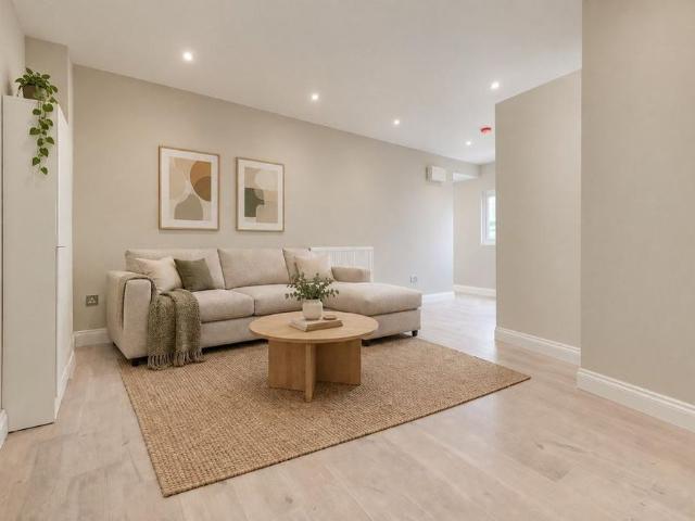 House for rent in London Borough of Lambeth, Greater London
