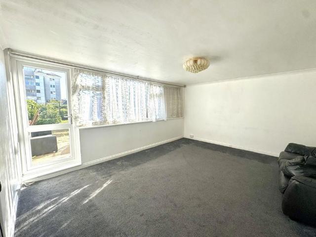 House for rent in London Borough of Ealing, Greenford