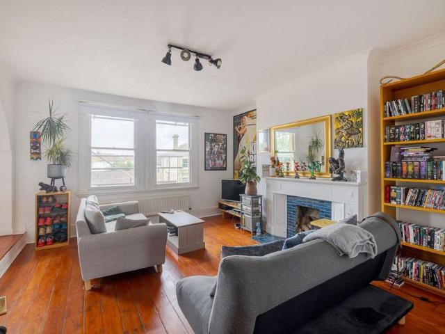 House for rent in Aldrington