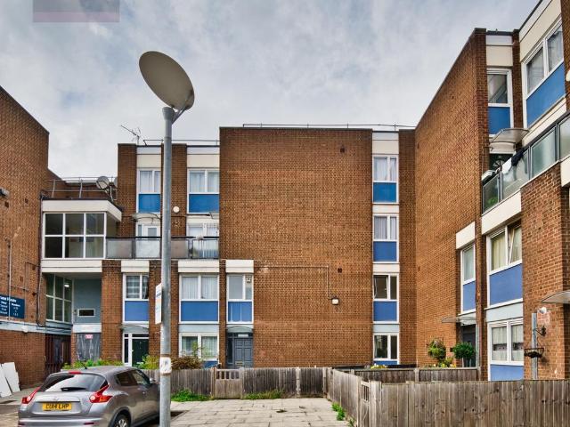 Flat for rent in Old Ford, Mile End