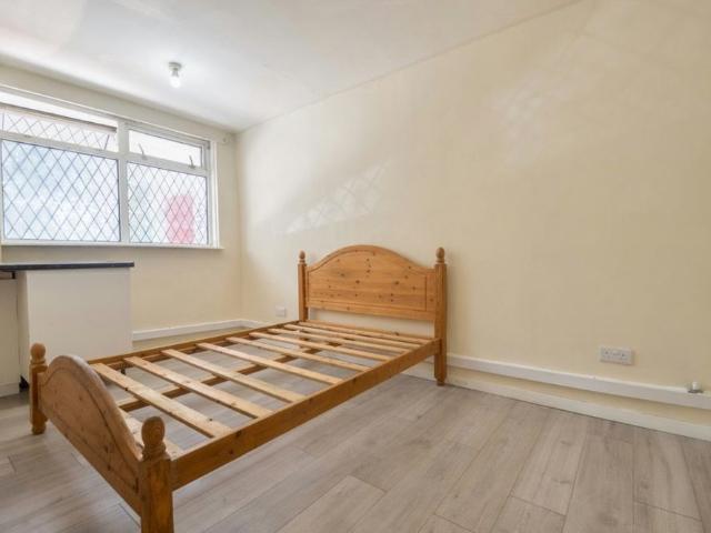 House for rent in London Borough of Hounslow, Greater London