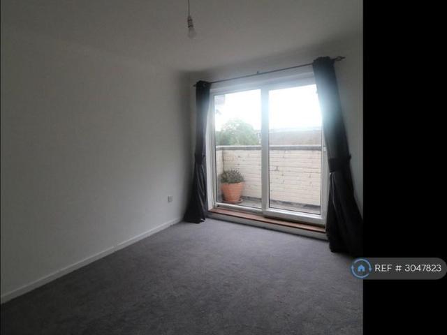 House for rent in Widmore, Greater London