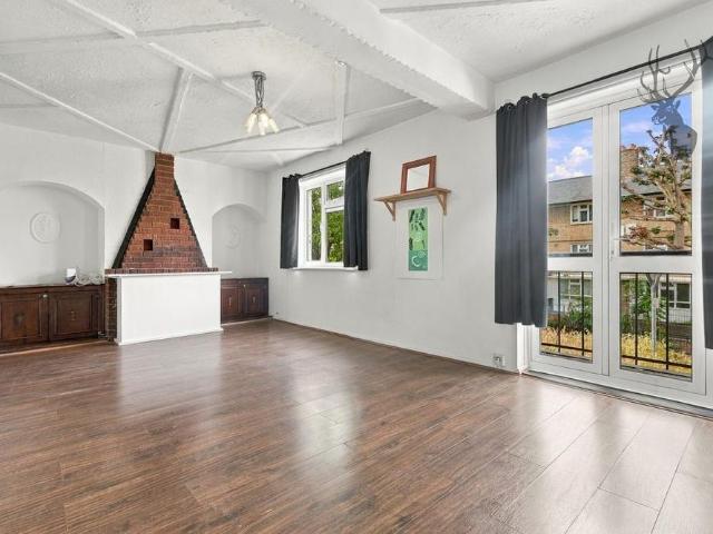 House for rent in London Borough of Tower Hamlets, Greater London